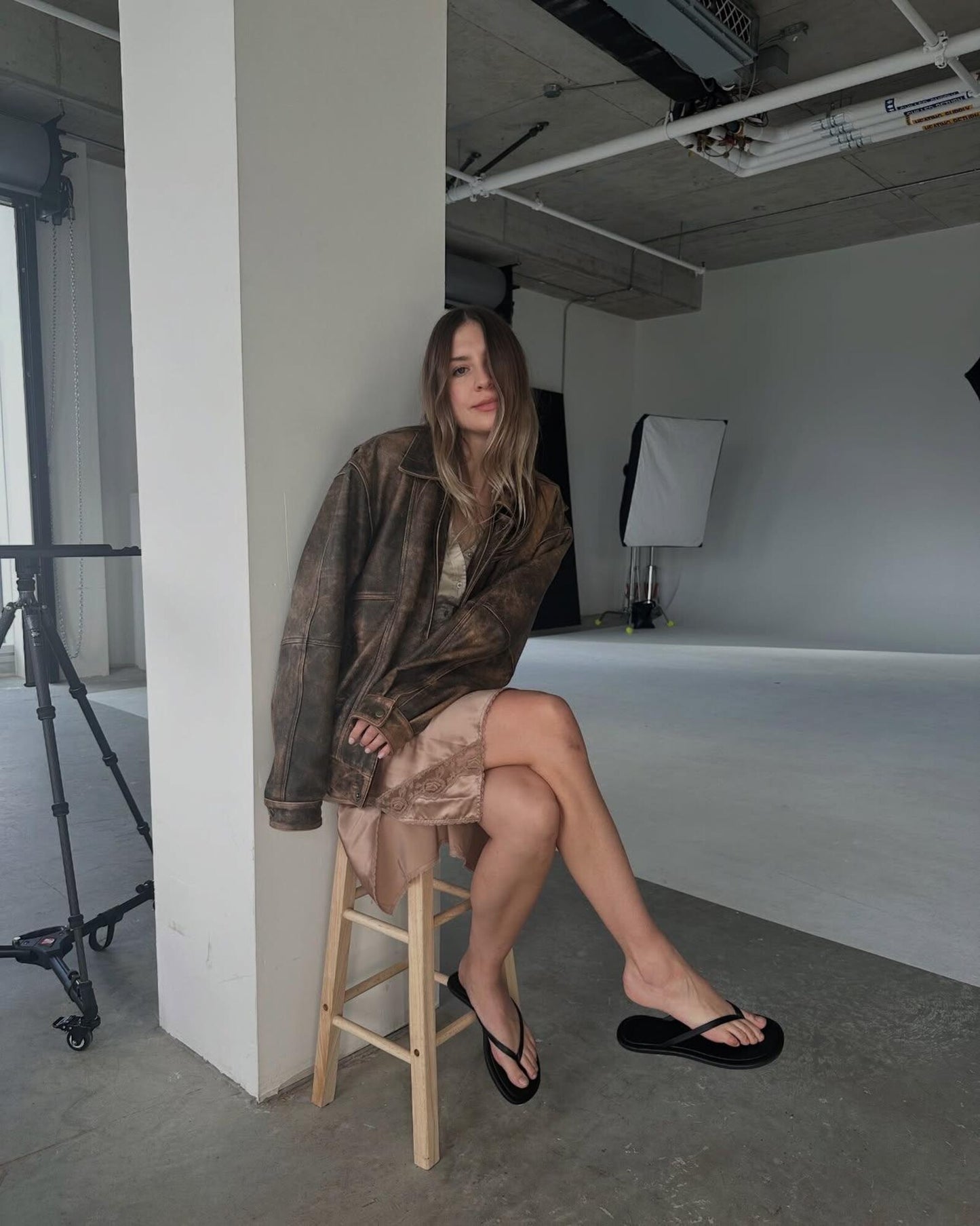 Oversized Brown Leather Patina Bomber Jacket: Women's 90s Retro Style