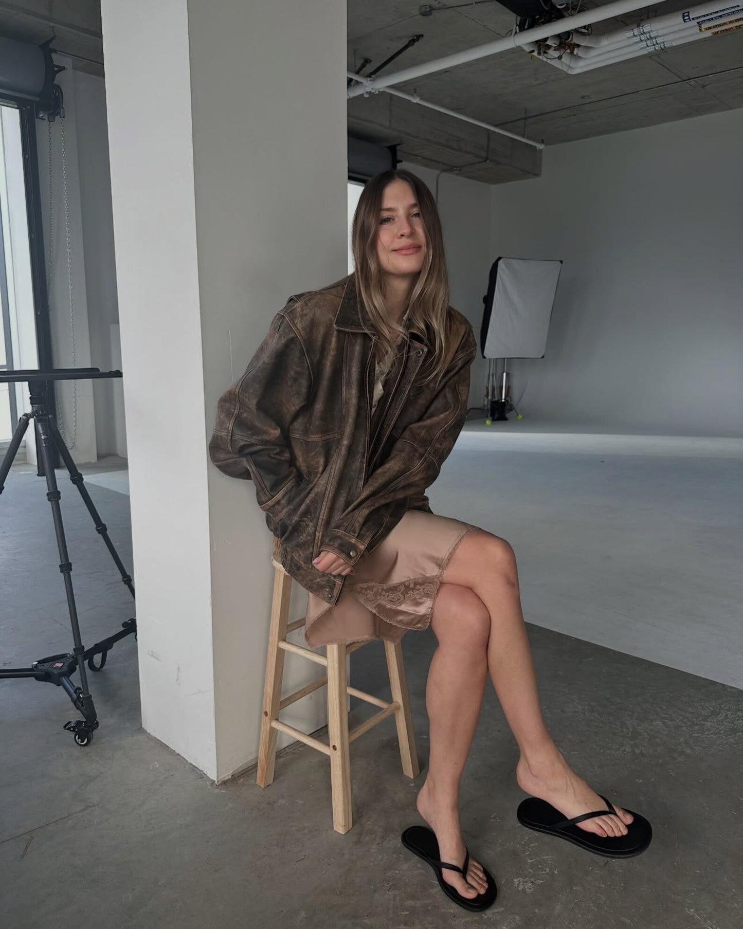 Oversized Brown Leather Patina Bomber Jacket: Women's 90s Retro Style